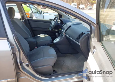 2011 Nissan Sentra 2.0S z USA, uszkodzony, nr VIN 3N1AB6AP3BL613722